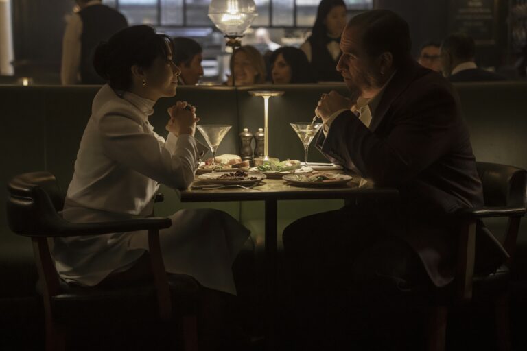 cristin-milioti-colin-farrell_2